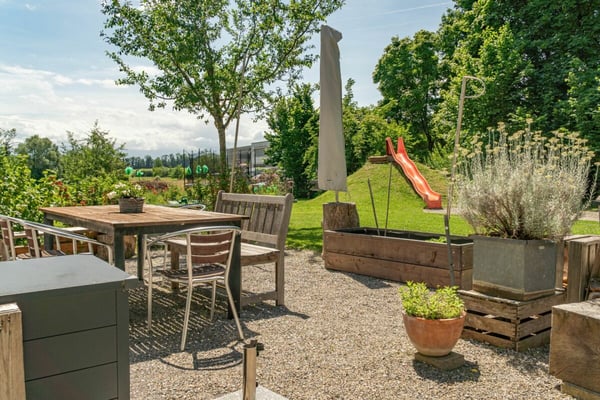 5-Zimmer-Hausteil mit Gartensitzplatz 14