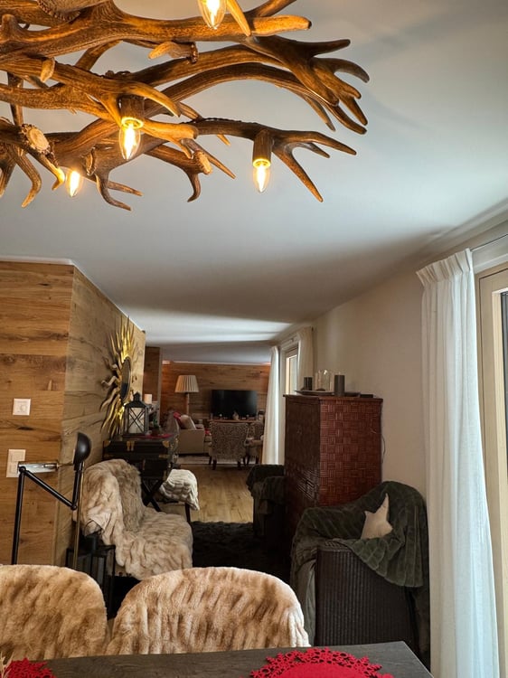 Exquisite Alpine Retreat in Via Maistra – Sankt Moritz Dorf – Just renovated! 6