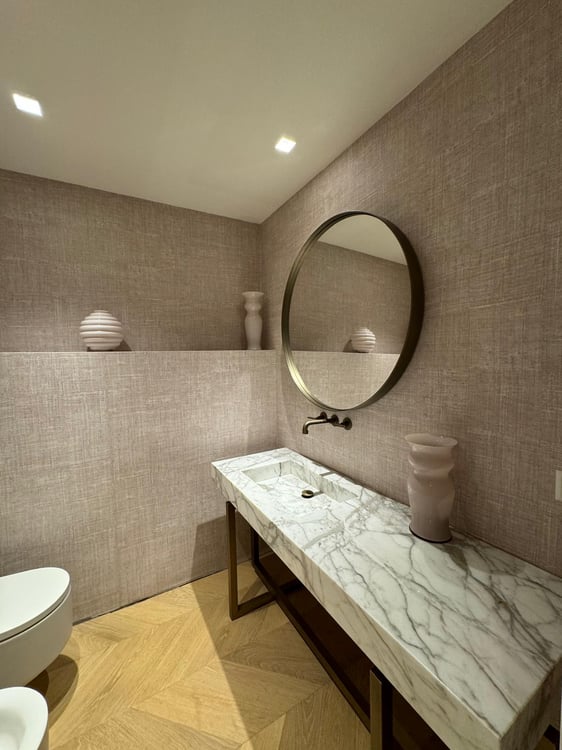 Luxury Lake-View Duplex in the Heart of Lugano – Available Immediately 19