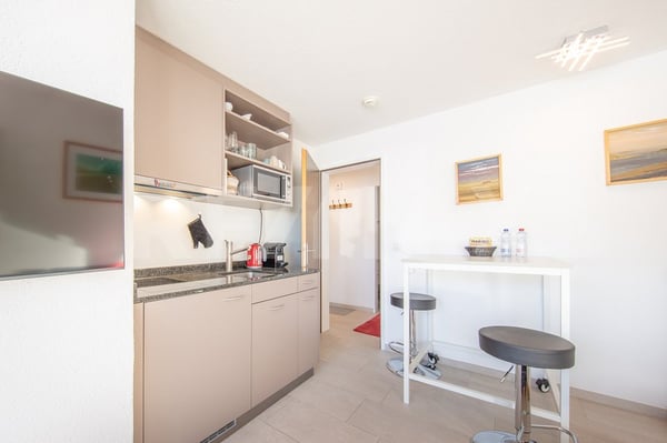 Attraktive, möblierte 1.5-Zi.-Ferienwohnung, auf der Sonnenterrasse Stoos SZ 6