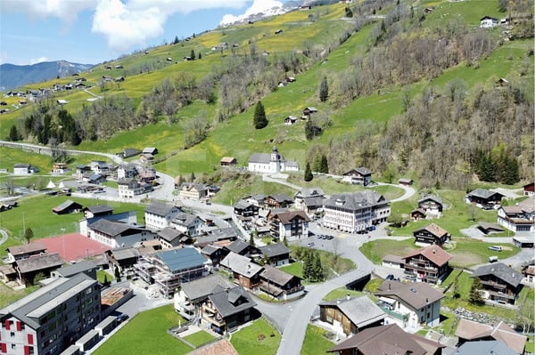 Unbebautes Bauland 826 m² mit viel Potenzial in Unterschächen UR 9