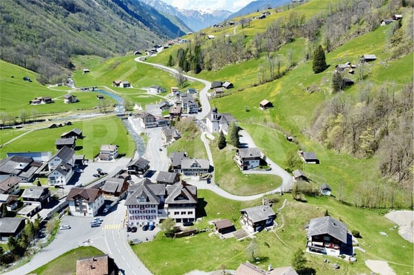 Unbebautes Bauland 826 m² mit viel Potenzial in Unterschächen UR 10