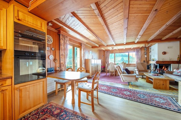 Gepflegtes gemütliches 1.5-Zi.-Landhaus, traumhaftem Panoramablick an sonniger Lage, Siebnen SZ 5