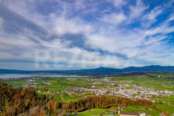 Gepflegtes gemütliches 1.5-Zi.-Landhaus, traumhaftem Panoramablick an sonniger Lage, Siebnen SZ 13