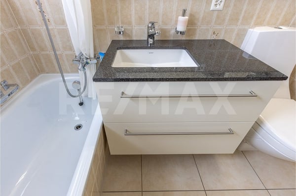 EXZELLENZ AUF ALLEN EBENENEN, 2-Zi.-EFH, Villa, mit Wintergarten, 6430 Schwyz 11