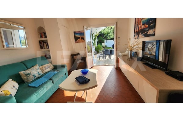 Attraktive, renovierte 2-Zimmer-Villa mit Meerblick und Pool in Les Issambres Côte d'Azur 11