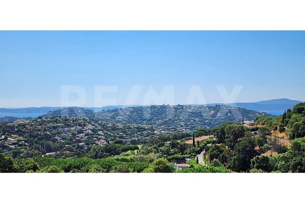 Attraktive 5-Zimmer-Maisonette-Wohnung in Sainte-Maxime Côte d'Azur 10