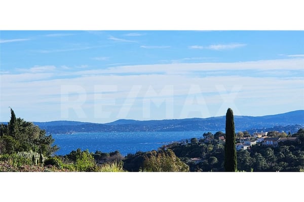 Attraktive 6-Zimmer-Villa im Grünen mit Meerblick und Pool in Les Issambres Côte d'Azur 3