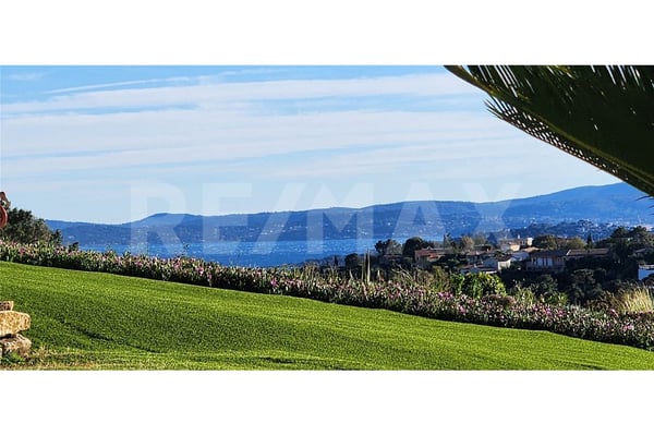 Attraktive 6-Zimmer-Villa im Grünen mit Meerblick und Pool in Les Issambres Côte d'Azur 4