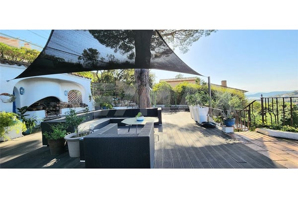 Attraktive, renovierte 8-Zimmer-Villa mit Meerblick und Pool in Les Issambres Côte d'Azur 7