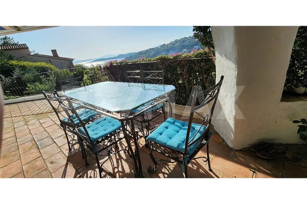 Attraktive, renovierte 8-Zimmer-Villa mit Meerblick und Pool in Les Issambres Côte d'Azur 13