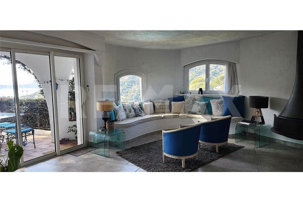 Attraktive, renovierte 8-Zimmer-Villa mit Meerblick und Pool in Les Issambres Côte d'Azur 5