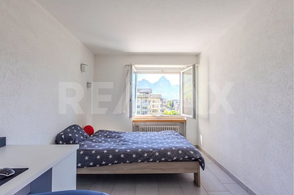 Attraktive, gepflegte 3.5 -Zi. Wohnung an ruhige Lage und Fernsicht in Brunnen SZ 9