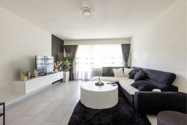 Attraktive, gepflegte 3.5 -Zi. Wohnung an ruhige Lage und Fernsicht in Brunnen SZ 1