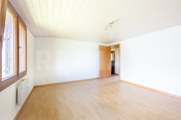 Charmantes 3-Zi.-Einfamilienhaus mit Traum-Seesicht in Lauerz SZ 9