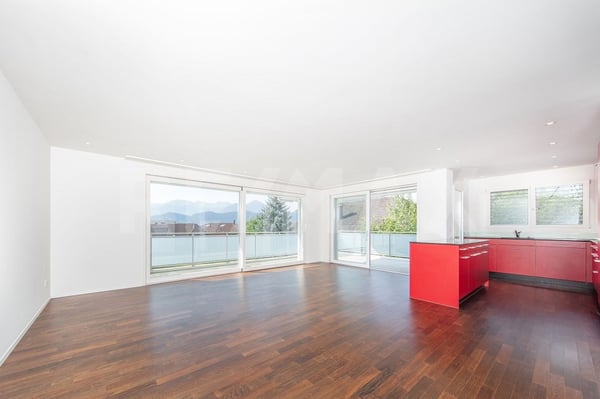 Elegante, helle 3.5-Zi.-Wohnung mit grosser Terrasse und Bergpanoramasicht, 6353 Weggis LU 5