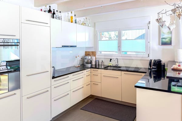 Idyllisches 5.5-Zi.-Doppeleinfamilienhaus auf der Sonnenterrasse Stoos SZ 6