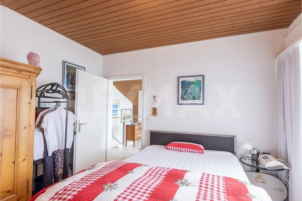 Adlerhorst, 7-Zimmer Villa mit Weitblick, Wintergarden & Indoor-Pool, 220 m² NWF,  Schwyz (SZ) 9