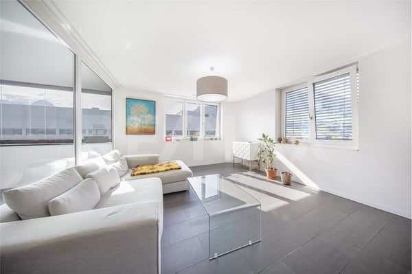 Stilvoll wohnen mit Mythenblick  moderne 4.5-Zimmer-Eigentumswohnung in Ibach SZ 1