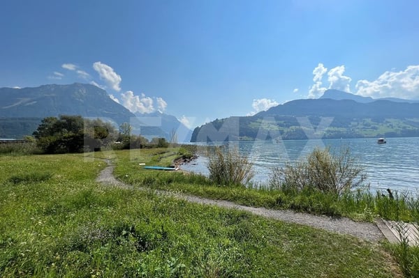 Neubau-TOP-3.5-Zi.-Attika-Wohnung, zur Miete, direkt am See, in 6440 Brunnen SZ 9