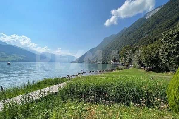 Neubau-TOP-3.5-Zi.-Attika-Wohnung, zur Miete, direkt am See, in 6440 Brunnen SZ 11