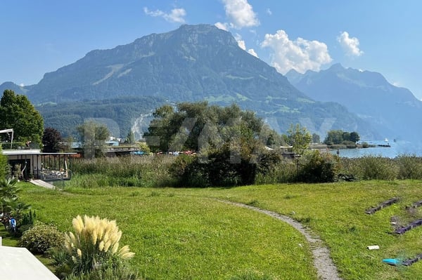 Neubau-TOP-3.5-Zi.-Attika-Wohnung, zur Miete, direkt am See, in 6440 Brunnen SZ 7