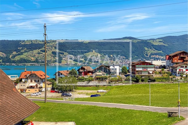 Topmodernes, hochwertiges Einfamilienhaus mit traumhafter Sicht auf den Zugersee 3