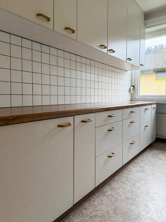 Grosszügige helle 6-Zimmer-Wohnung mit Balkon und Seesicht in Pfäffikon SZ 10
