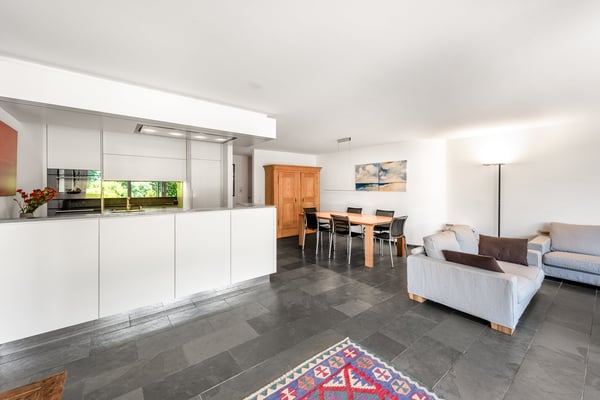 Grosszügige 5½-Zimmer-Terrassenwohnung mit Weitblick, Privatsphäre und Wellness 5