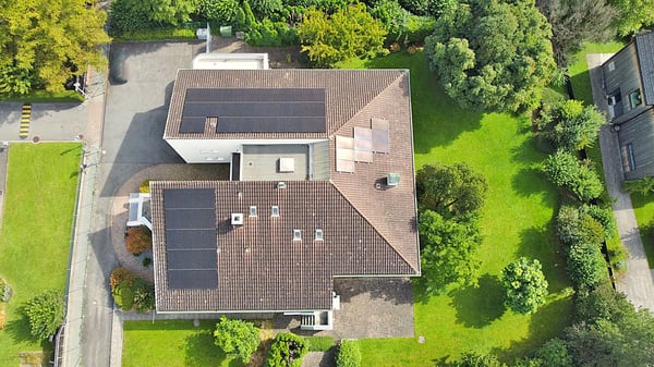 Hochwertige, exklusive Liegenschaft an top Lage mit enormen Raumangebot und 600m² Baulandreserve 4