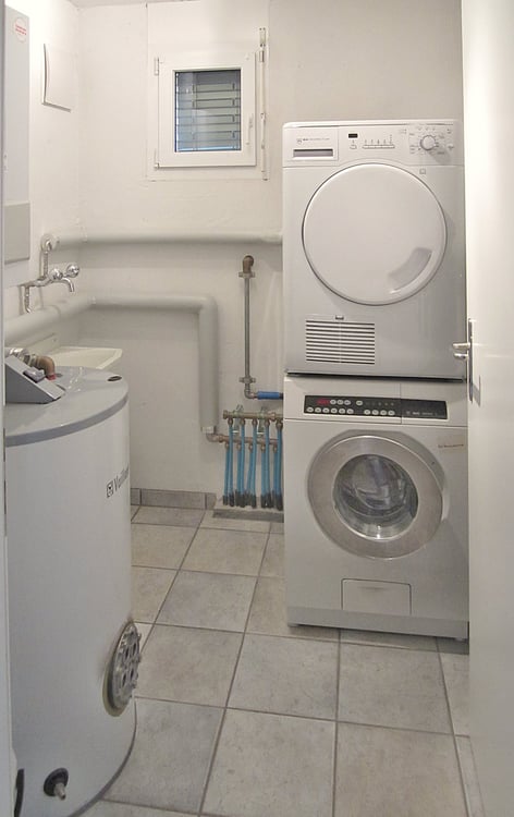 1.5 Zi- Bungalow / hoher Wohnkomfort auf 1 Etage inkl. Carport, 2-3 Parkplätze, Garten und Ausblick 13