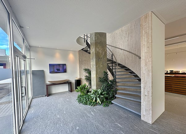 Gewerbeflächen flexibel nutzbar - ideal als Büro, Atelier, Laden- Bistro- oder Praxis-Räumlichkeiten 1