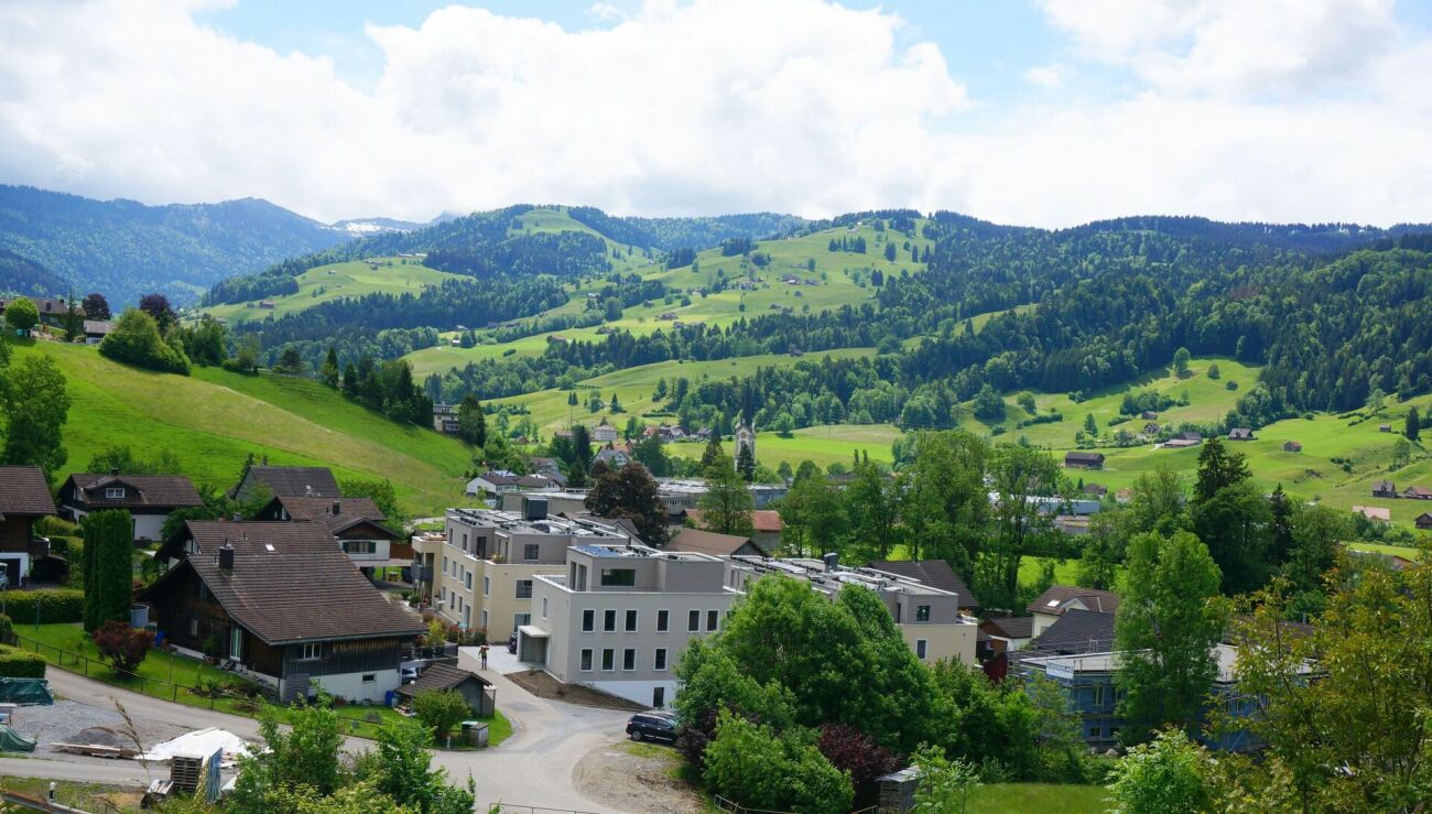 Nuovo edificio: casa residenziale e commerciale - casa a più generazioni (Minergie-P)