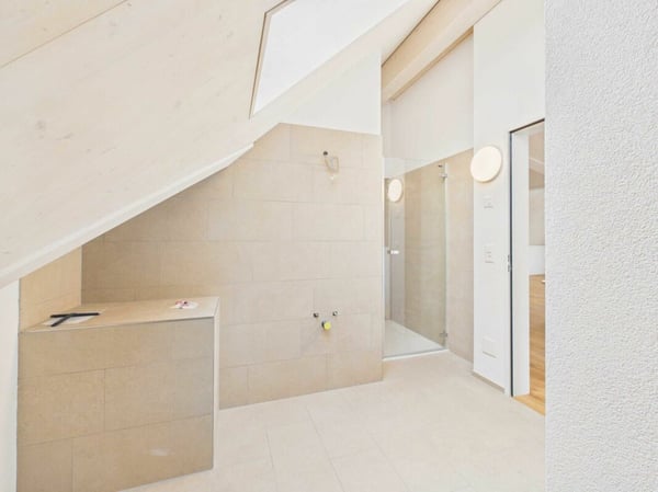 Neubau - Erstbezug / 3½-Zi.-Maisonette-Wohnung Dachgeschoss 9