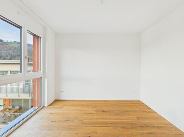 Moderne Attika mit grosser Terrasse und Ausblick 9