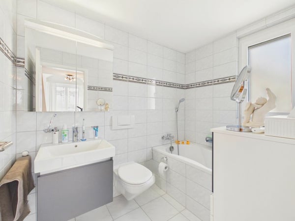 Exklusives Wohnen mit Weitsicht über den Dächern von Wil 10