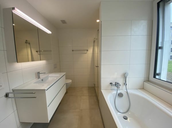 Lichtdurchflutete 3.5-Zimmerwohnung in der Überbauung «Neualtwil» 7