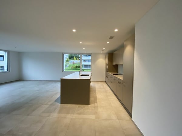 Lichtdurchflutete 3.5-Zimmerwohnung in der Überbauung «Neualtwil» 3