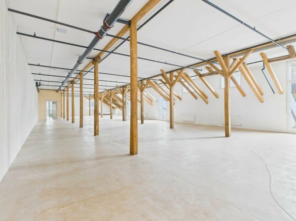 Flexible Dachgeschoss Gewerbefläche in modernem Gewerbehaus mit exklusivem Rohausbau 2