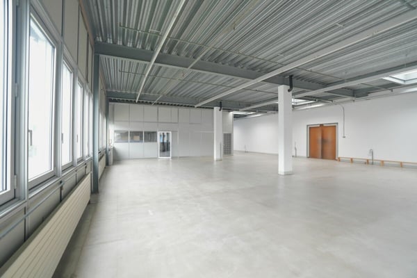 Attraktive Gewerbe-/Büro- und Lagerflächen 2