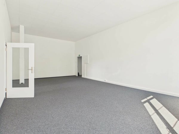 Gewerbefläche in zentralem Gewerbe- und Wohnareal mit 105m2 3