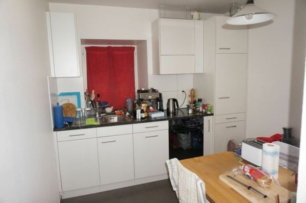 2½-Zimmer- und 1½-Zimmer-Maisonette-Wohnung mit zwei Einzelgaragen und zwei Parkplätzen 9