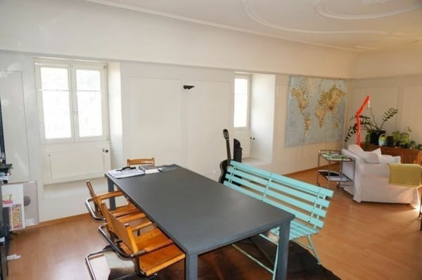 2½-Zimmer- und 1½-Zimmer-Maisonette-Wohnung mit zwei Einzelgaragen und zwei Parkplätzen 6