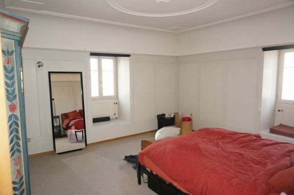 2½-Zimmer- und 1½-Zimmer-Maisonette-Wohnung mit zwei Einzelgaragen und zwei Parkplätzen 8