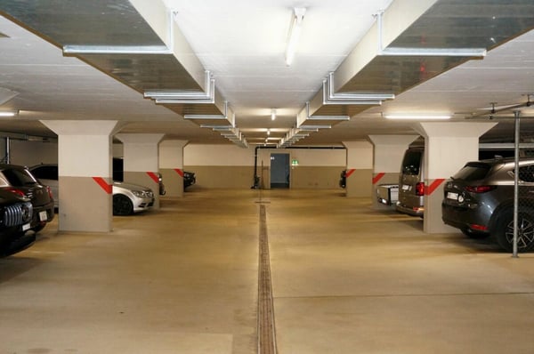 2 Tiefgaragenplätze mitten im Dorfzentrum 2