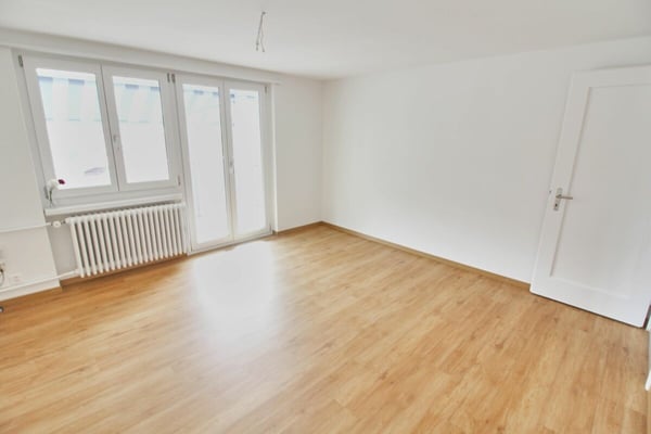 Helle Wohnung mit sonnigem Balkon 2