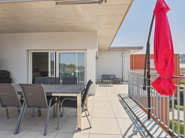 Moderne Attikawohnung mit sonniger Terrasse 13