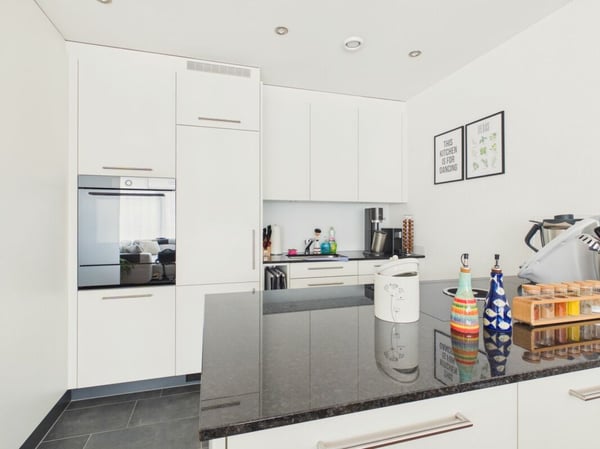 Moderne Attikawohnung mit sonniger Terrasse 3