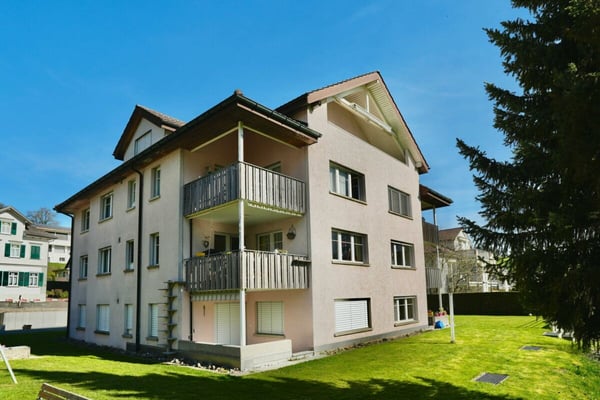 heimelige Dachwohnung mitten in Gähwil 10