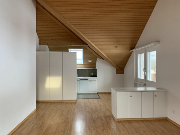 heimelige Dachwohnung mitten in Gähwil 2